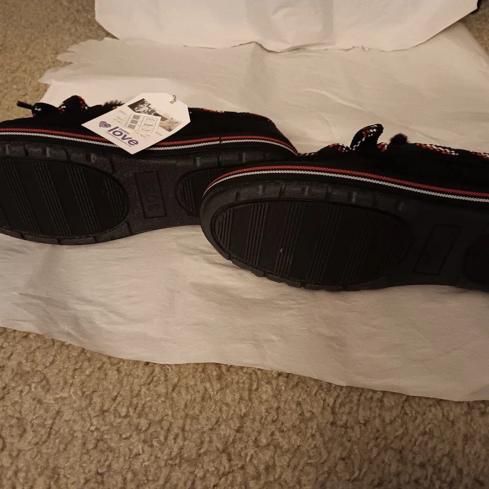BOBS - Picture 3 of 6
